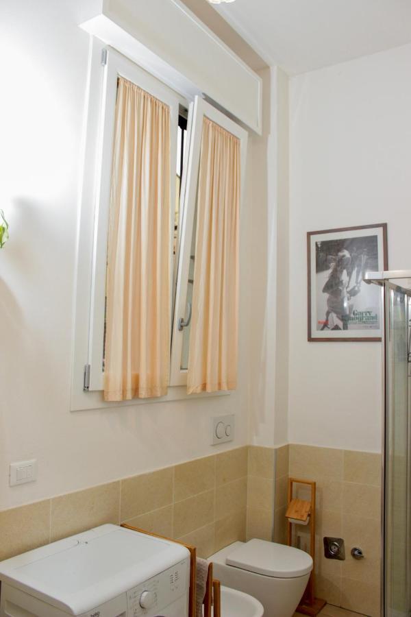 Casa Agape Mazzini-Sant'Orsola Apartment Bologna Exterior photo